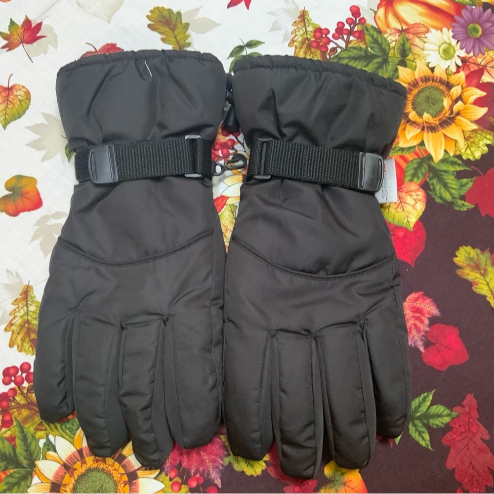 Coleman Black Insulated Gloves with Strap Never Worn